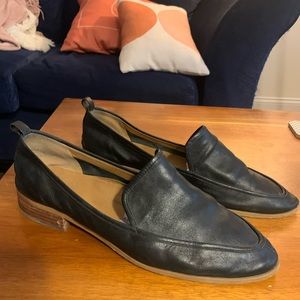 Size 11 black work flats